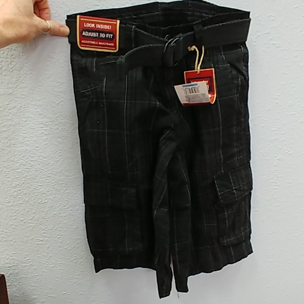 NWT Boys shorts with belt